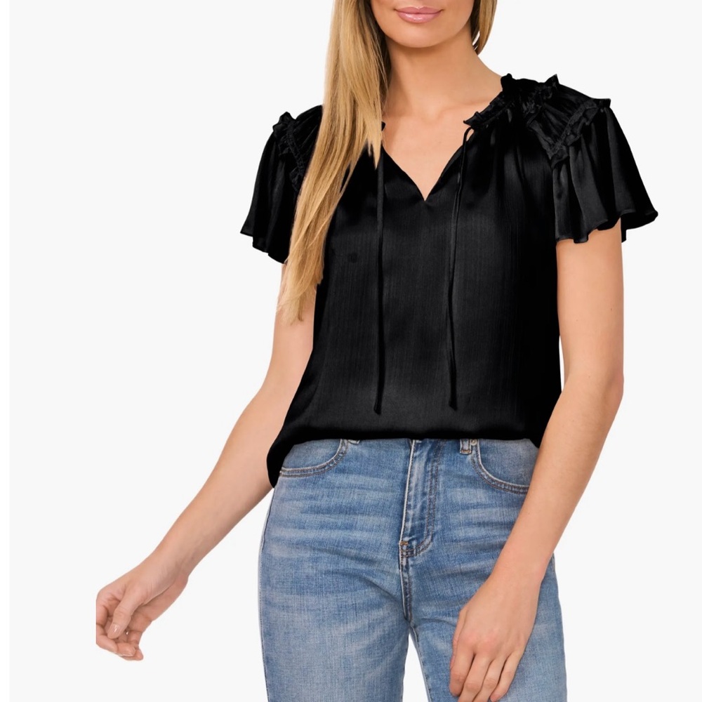 🛍️NWT CeCe Black XL Top
